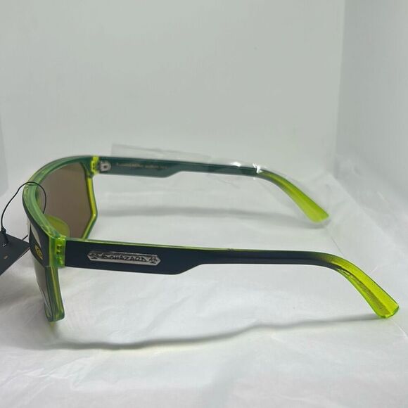 Biohazard Mirrored Shield Sunglasses – Model BZ66302 - Picture 2 of 3